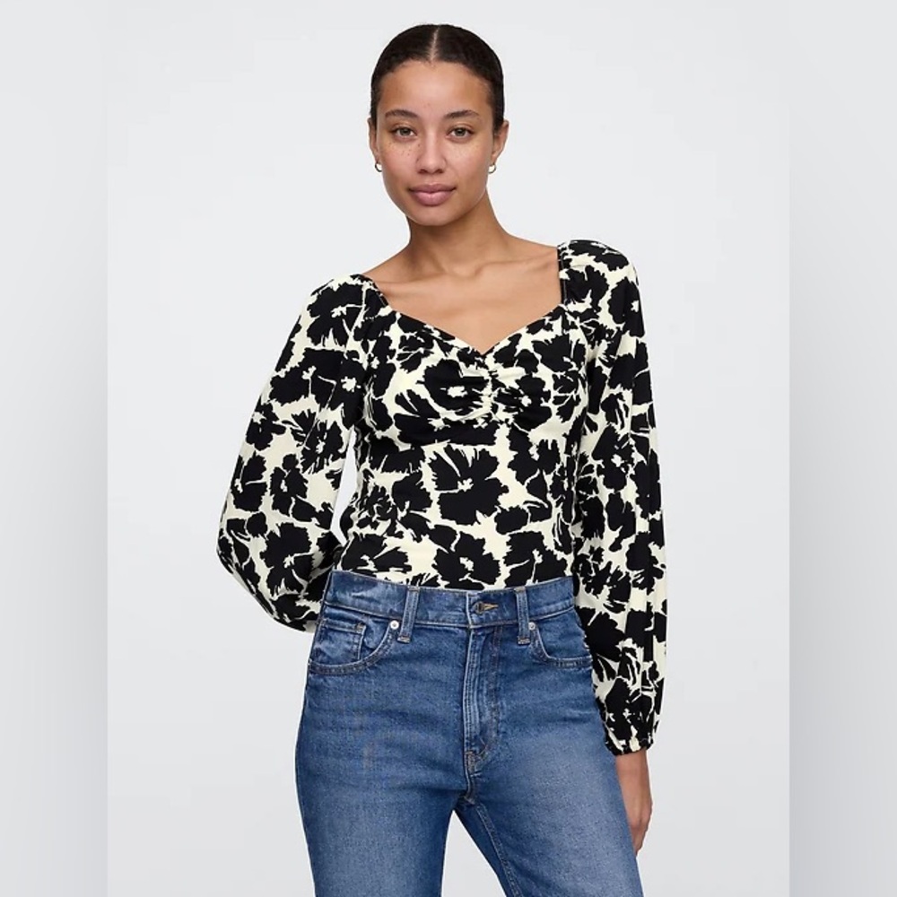 Gap Black and White Floral Women's Top